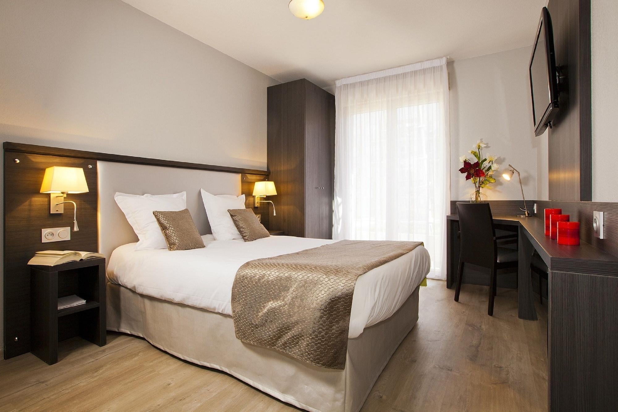 Séjours&affaires Mirabeau Appart hôtel 2*