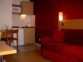 Séjours&affaires Mirabeau Apartahotel 2*